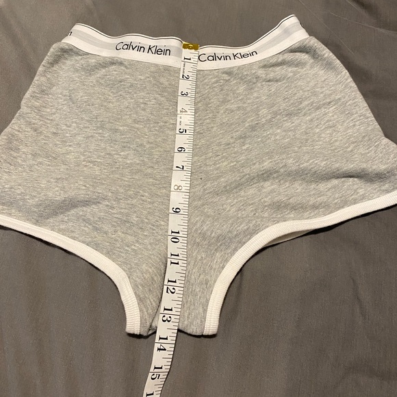 Calvin Klein shorts - Picture 5 of 6